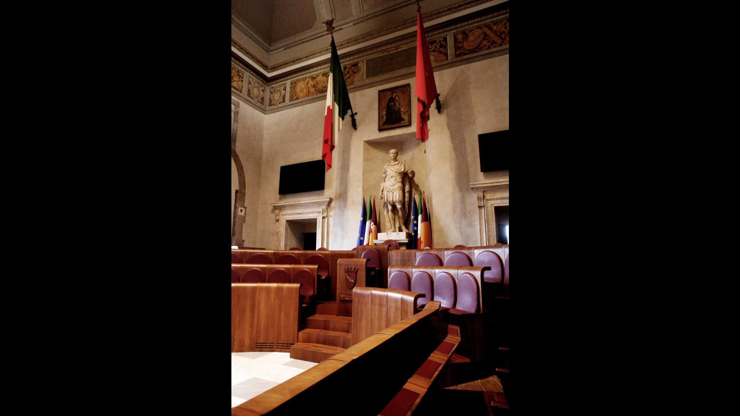 Roma, diffida prefetto: bilancio Comune entro 25/11 o commissario