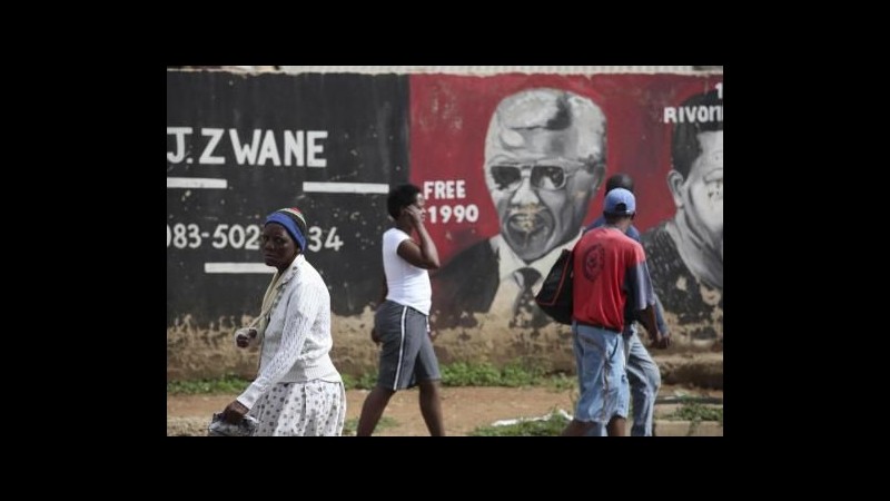 Mandela, letto il testamento: lascia 4,1 milioni di dollari