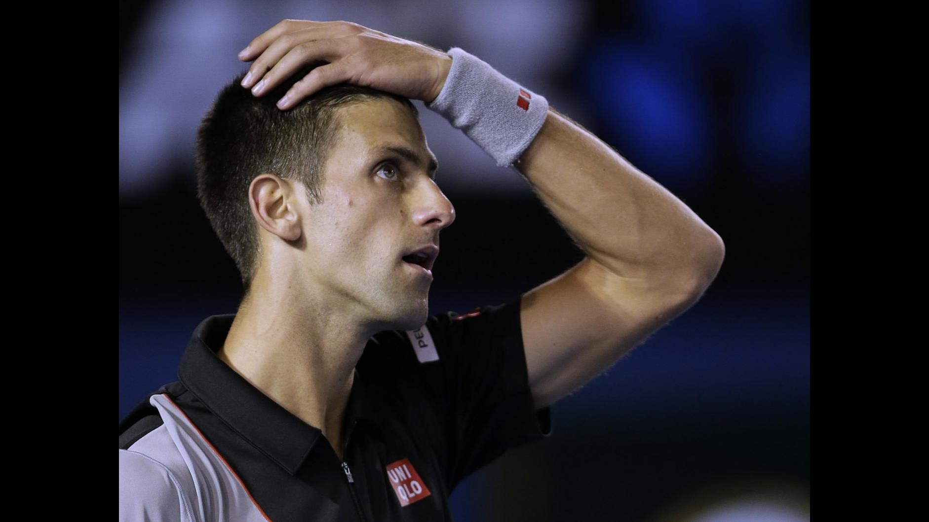 Tennis, Djokovic soccorre automobilisti serbi bloccati dalla neve