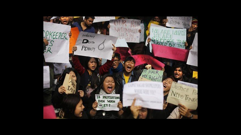 India, ucciso 20enne del nordest: centinaia protestano contro razzismo