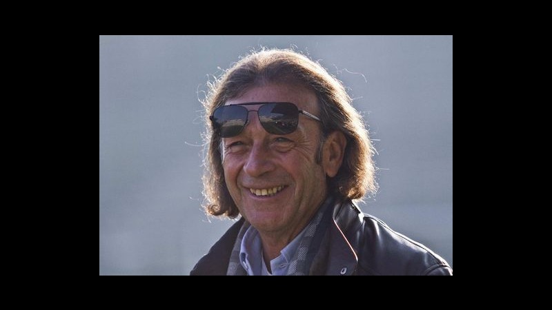 Cellino è il nuovo proprietario del Leeds, esonera il manager e i tifosi lo assediano nello stadio