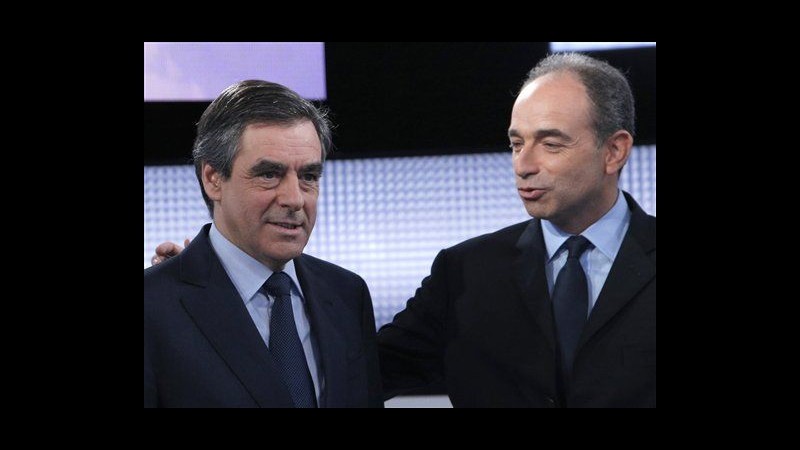 Francia, possibile scissione Ump: Fillon annuncia gruppo parlamentare