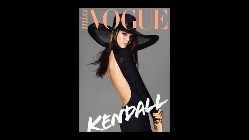 Kendall Jenner su Miss Vogue,la sorella Kim Kardashian si complimenta