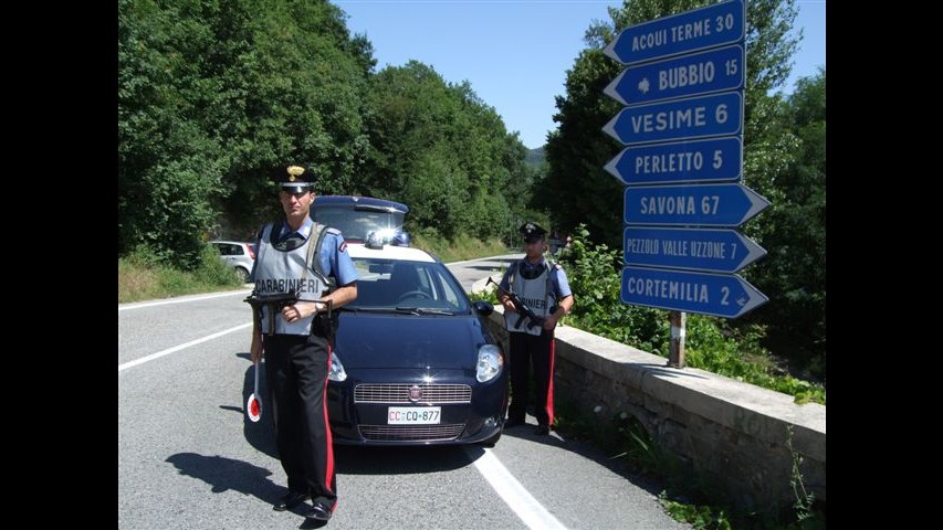 Torino, rubava materiali per auto Fiat, quattro in manette