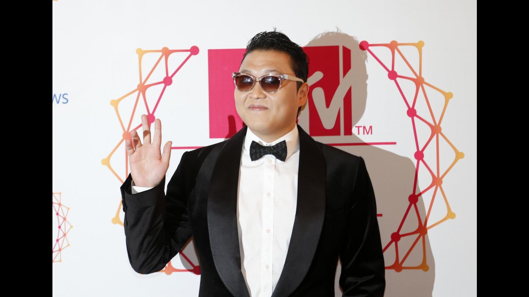 Gangnam Style batte Justin Bieber su Youtube con 805 mln di click