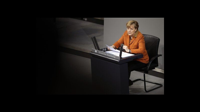 Caso Nsa, Merkel: Paesi che spiano alleati minano fiducia e sicurezza