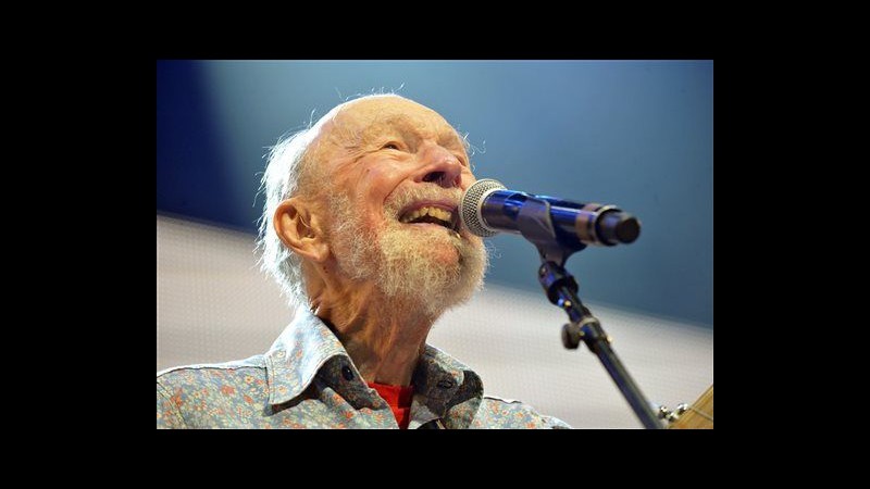 Morto a 94 anni il cantautore e attivista Pete Seeger