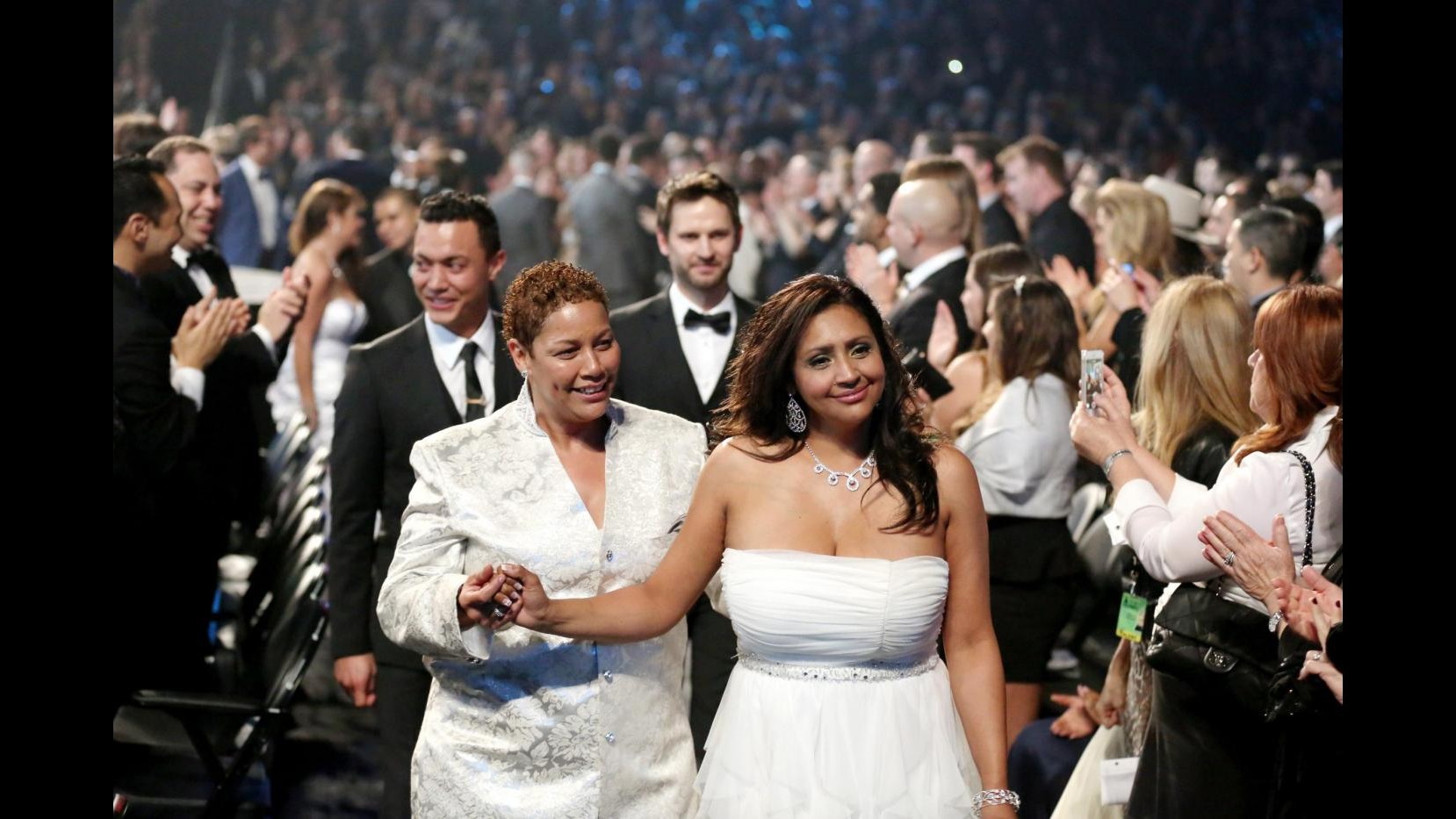 Grammy, Queen Latifah celebra 33 matrimoni durante le premiazioni