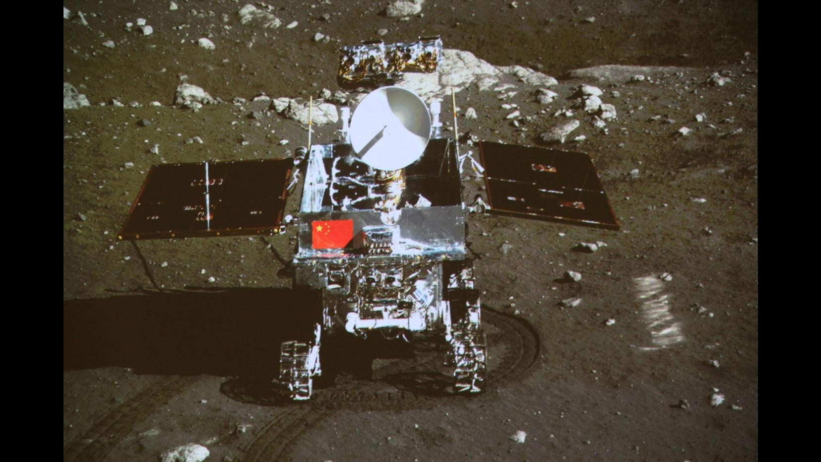 Spazio, guasto per rover lunare cinese Yutu: missione a rischio