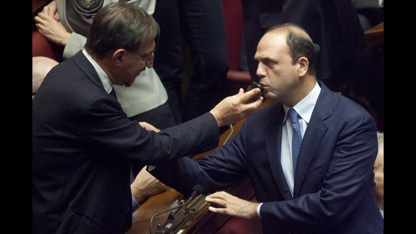 Primarie, il Pdl decide di farle il 16 dicembre ma è subito polemica