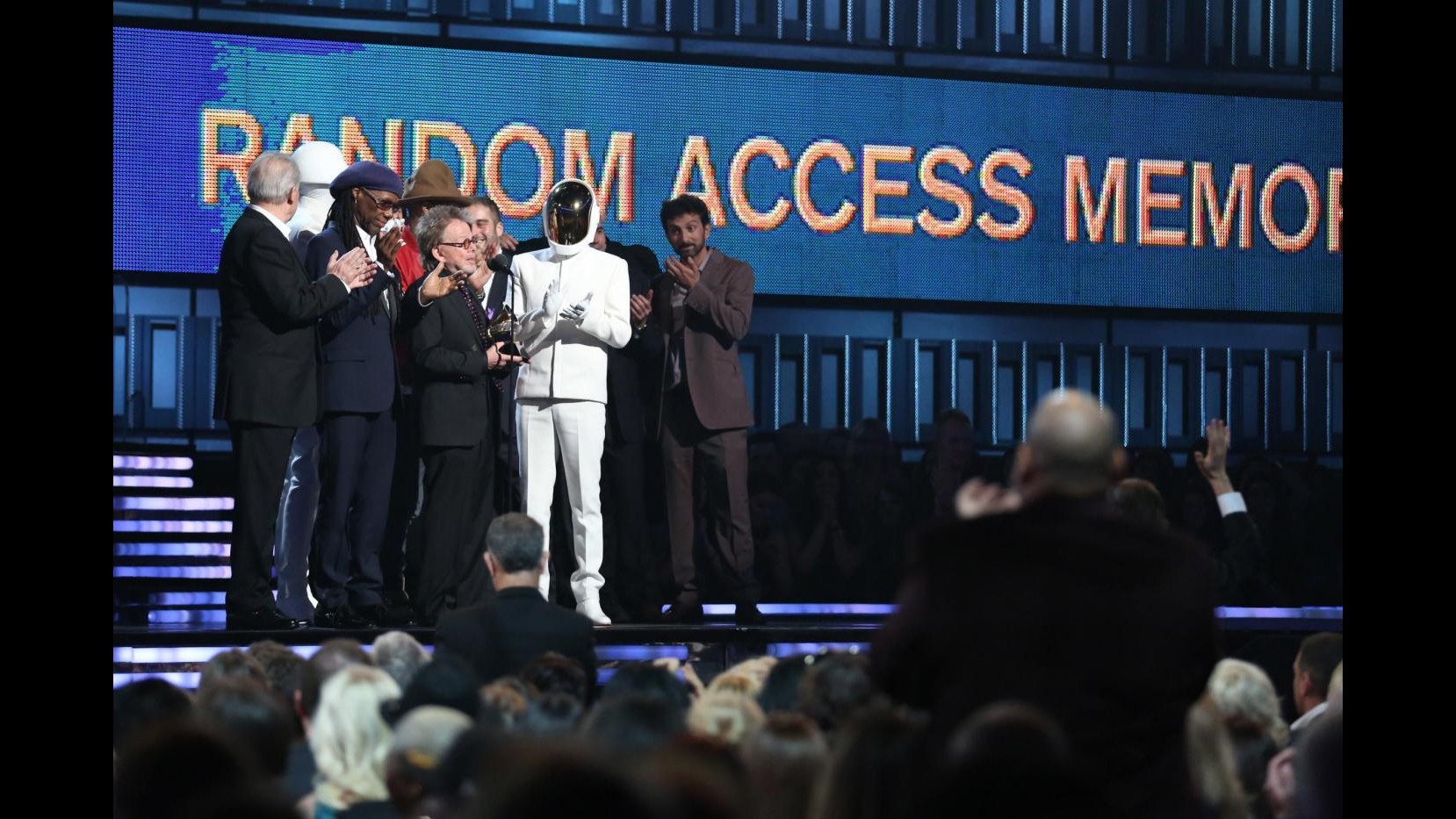 Grammy, i Daft Punk trionfano con 4 premi tra cui Album dell’anno