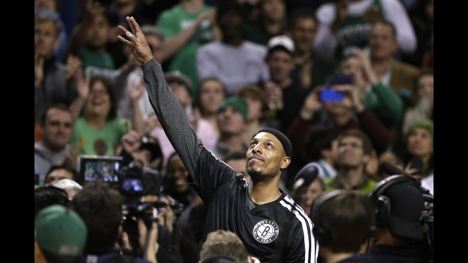 Nba: Brooklyn non si ferma più, Boston al tappeto. Curry trascina Golden State