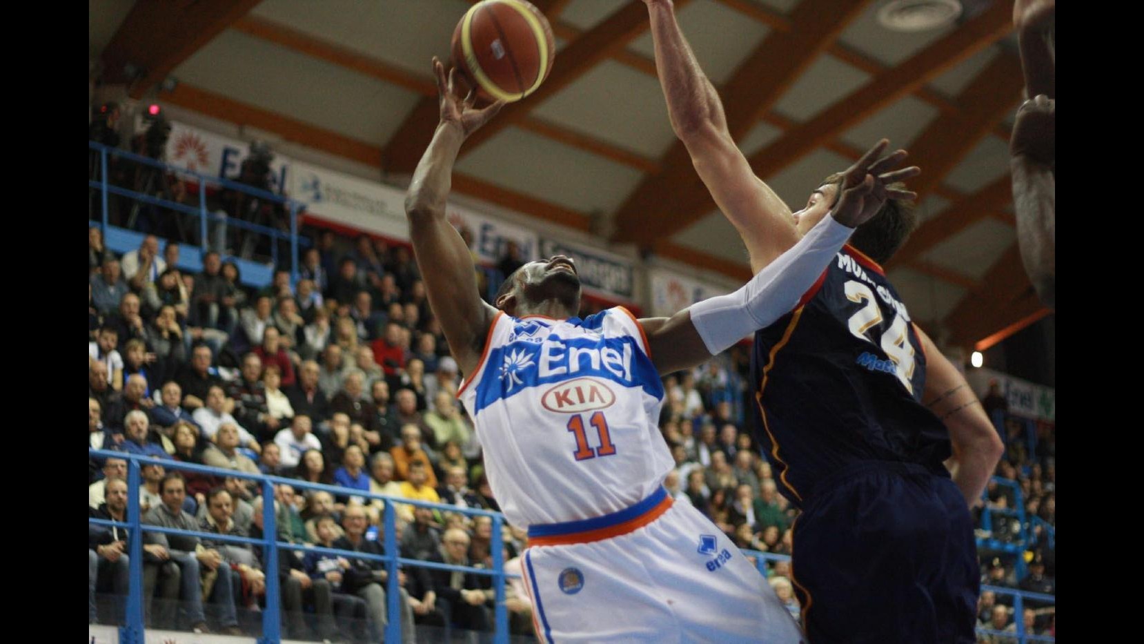 Basket, Serie A: Brindisi batte Roma 72-62 e mantiene la vetta