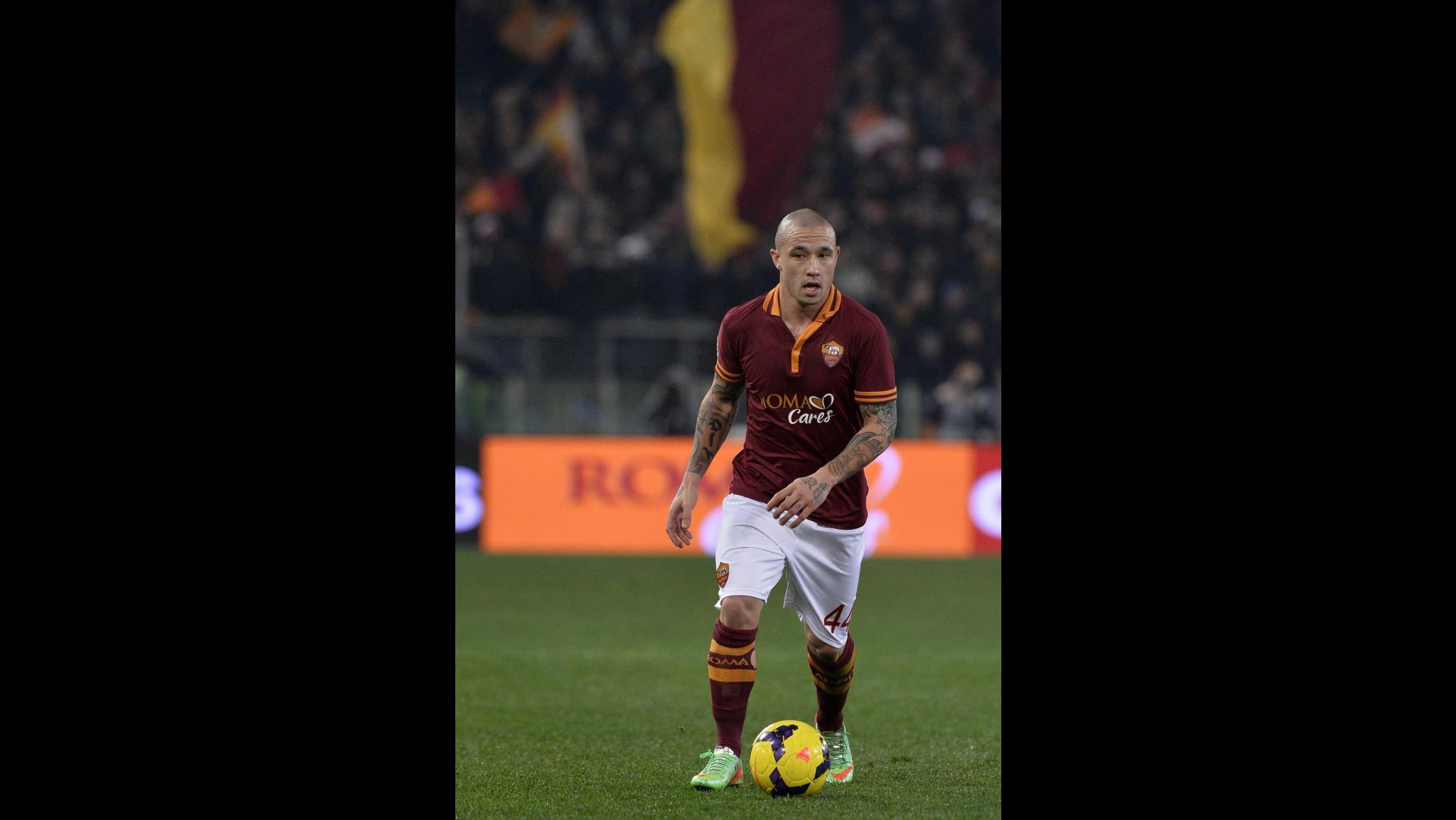 Nainggolan accusa su Twitter: Insultato da tifosi Milan perché hanno vinto a Cagliari