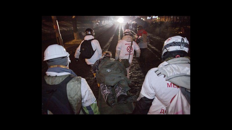 Ucraina, oggi niente proteste: a Kiev funerale di dimostrante ucciso