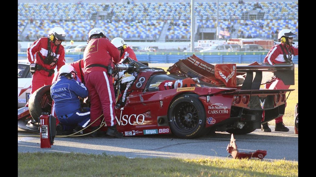 Motori, Daytona: incidente in pista, grave pilota italiano Malucelli