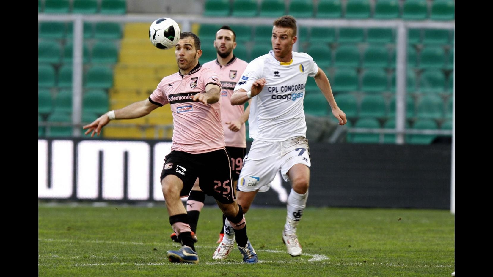 Serie B, pari per il Palermo ma Empoli non ne approfitta. Ko anche l’Avellino