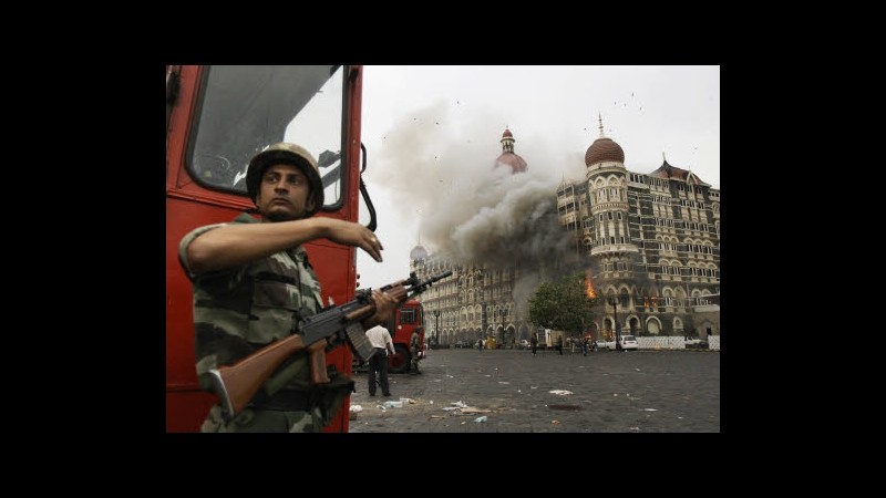 India, impiccato unico attentatore sopravvissuto a attacchi Mumbai 2008
