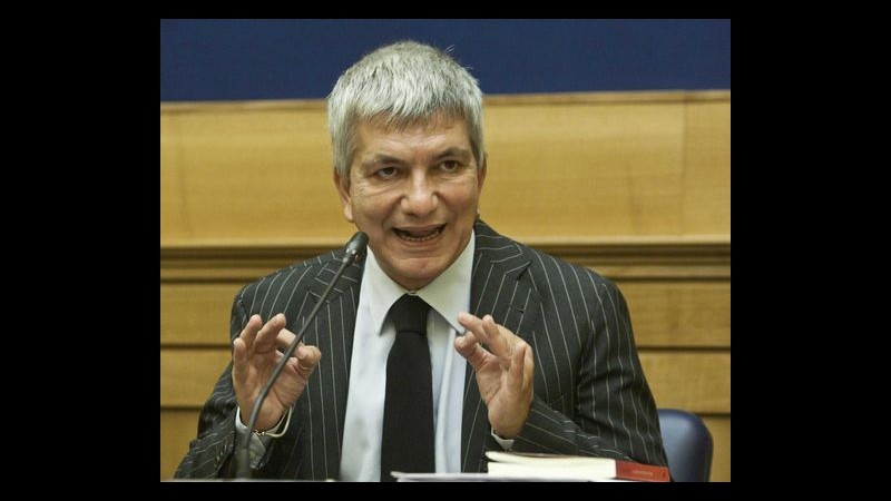 Vendola: Mi è dispiaciuto non vedere Renzi a nostro congresso