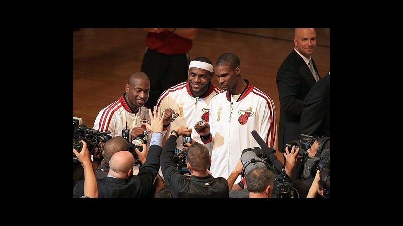 Nba: scelti quintetti All Star Game, LeBron James il più votato