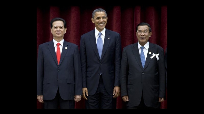 Cambogia, Obama incontra premier Hun Sen: Servono riforme democratiche