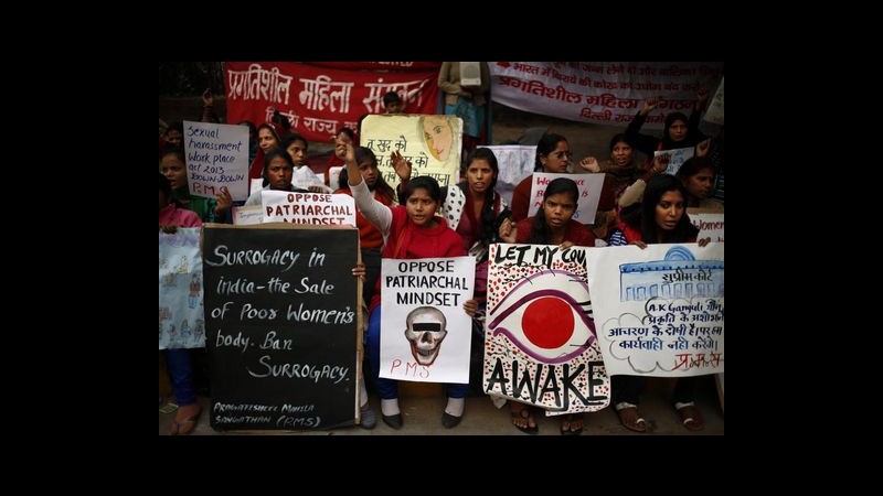 India, consiglio villaggio ordina stupro di gruppo su giovane donna