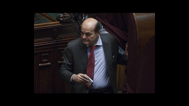 Bersani uscito da ospedale twitta: Grazie a chi mi ha curato, aria casa aiuterà