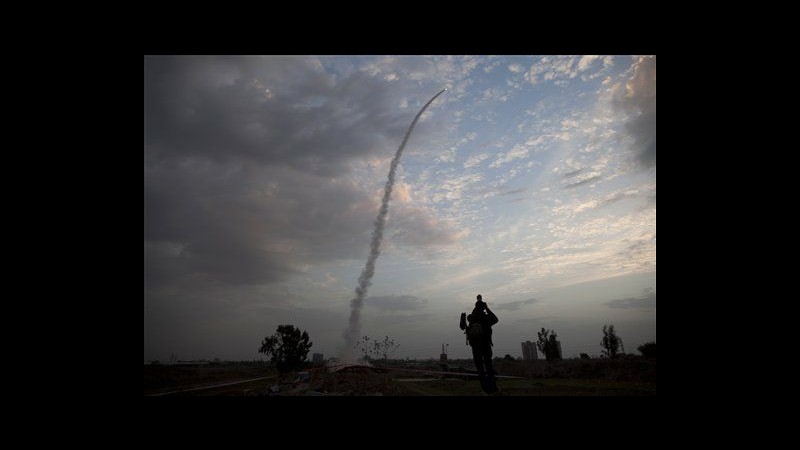 Gaza, 245 razzi abbattuti da Iron Dome: anche uno diretto a Tel Aviv