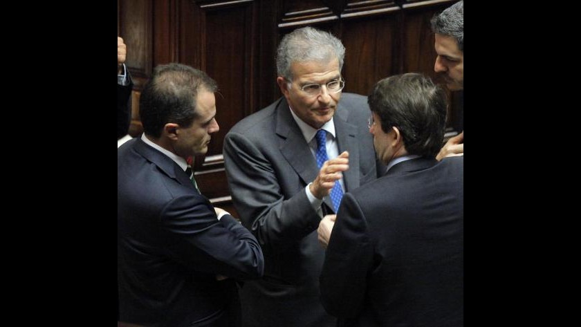 Legge elettorale, Cicchitto: Da Renzi e Berlusconi logica padronale