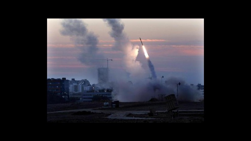 Gaza, Israele schiera batteria Iron Dome in area Tel Aviv