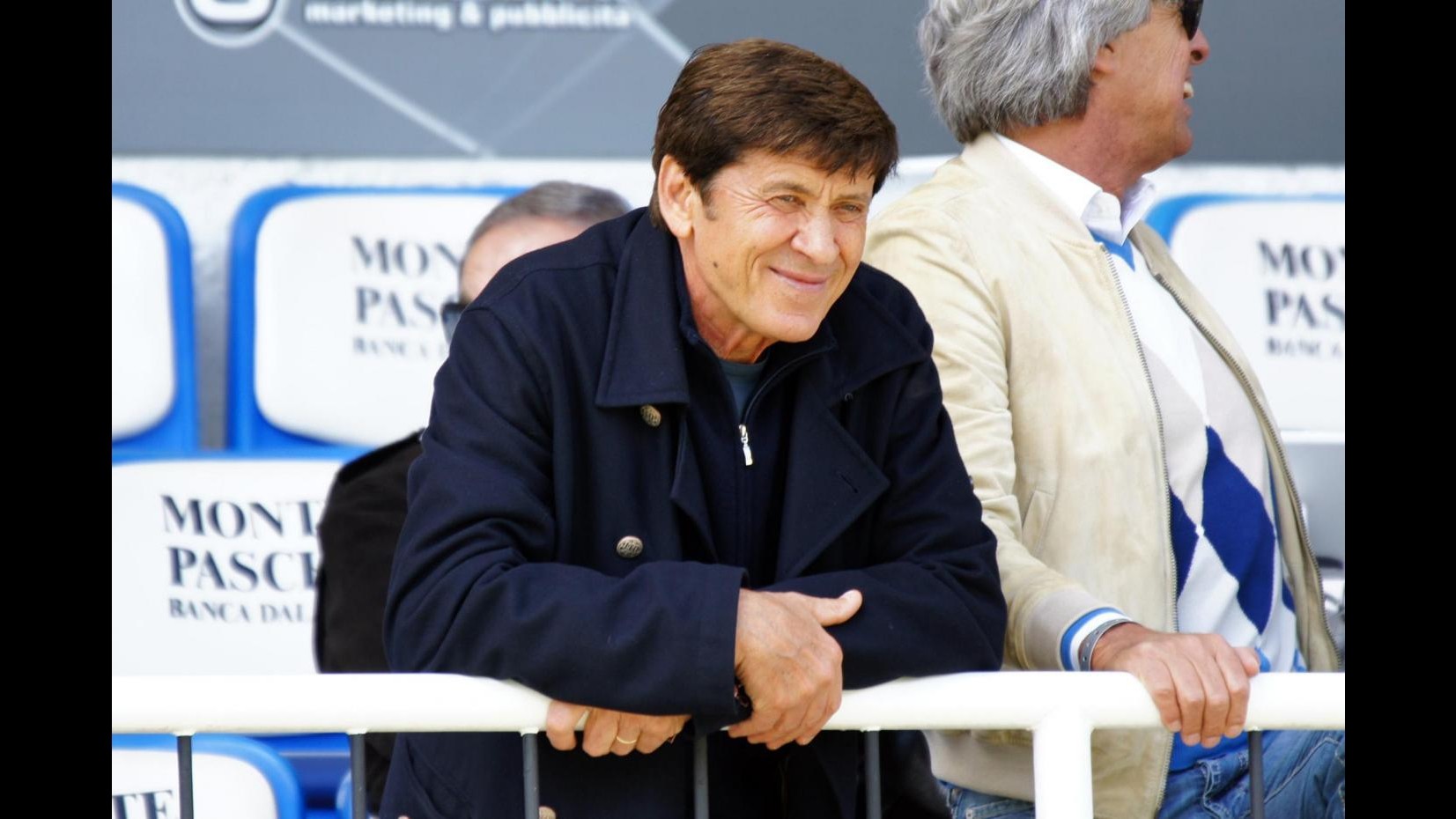 Cori ultras sulle note di ‘Caruso’, Morandi: Ieri allo stadio di Bologna mi sono vergognato