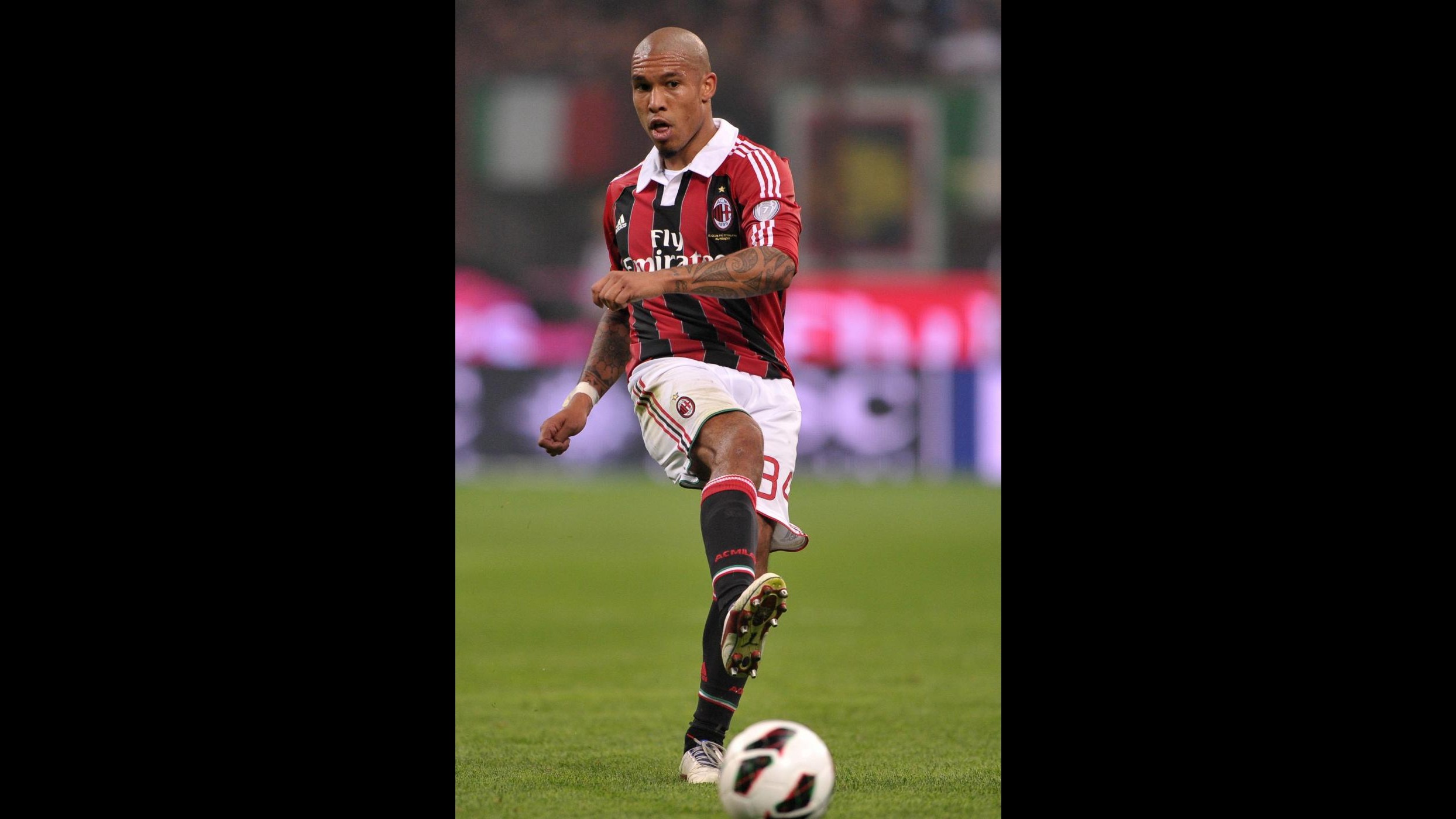 Milan, De Jong operato a tendine d’Achille: stop sei mesi