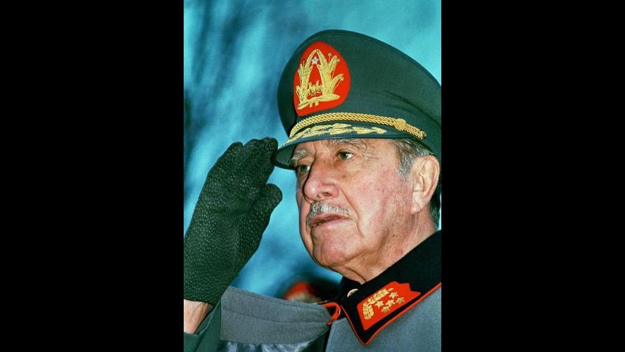 Cile, giudice: Pinochet sapeva di reati commessi da polizia segreta