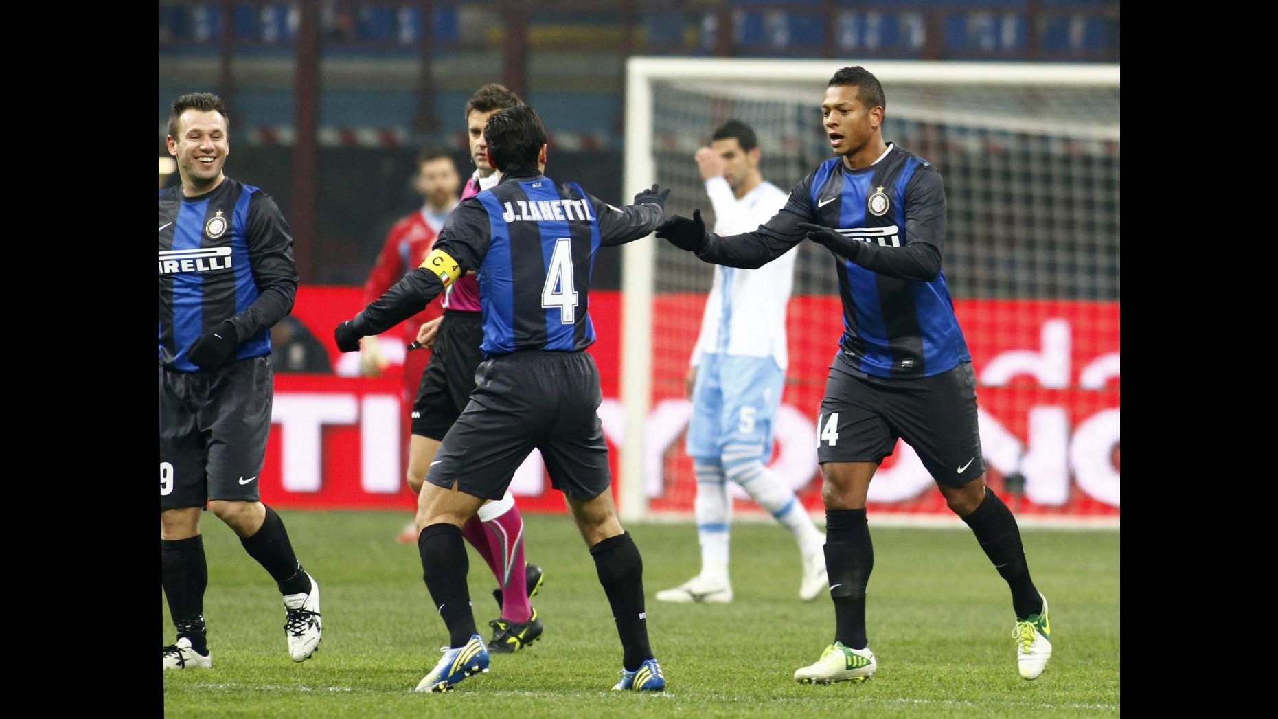 Serie A, Inter cinica: Guarin e Milito stendono il Napoli