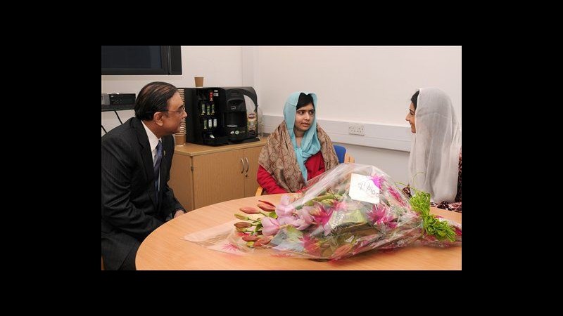 Caso Malala,visita di Zardari in ospedale Birmingham dove è ricoverata