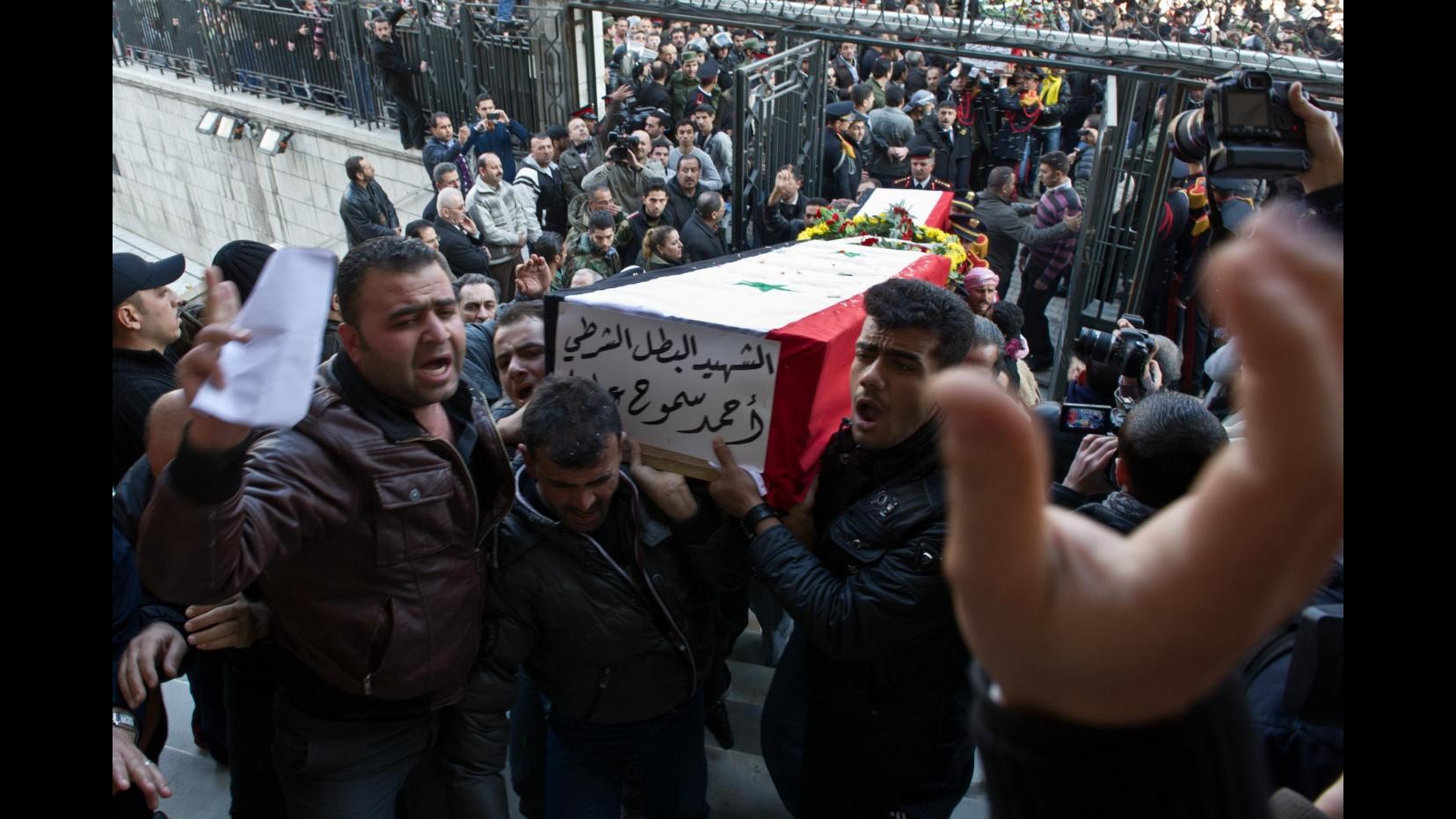 Siria, attivisti: 140.000 morti dall’inizio del conflitto