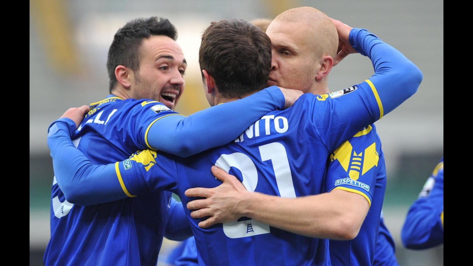 Serie B, Verona vince. Frenano Livorno e Brescia, ok Novara e Grosseto
