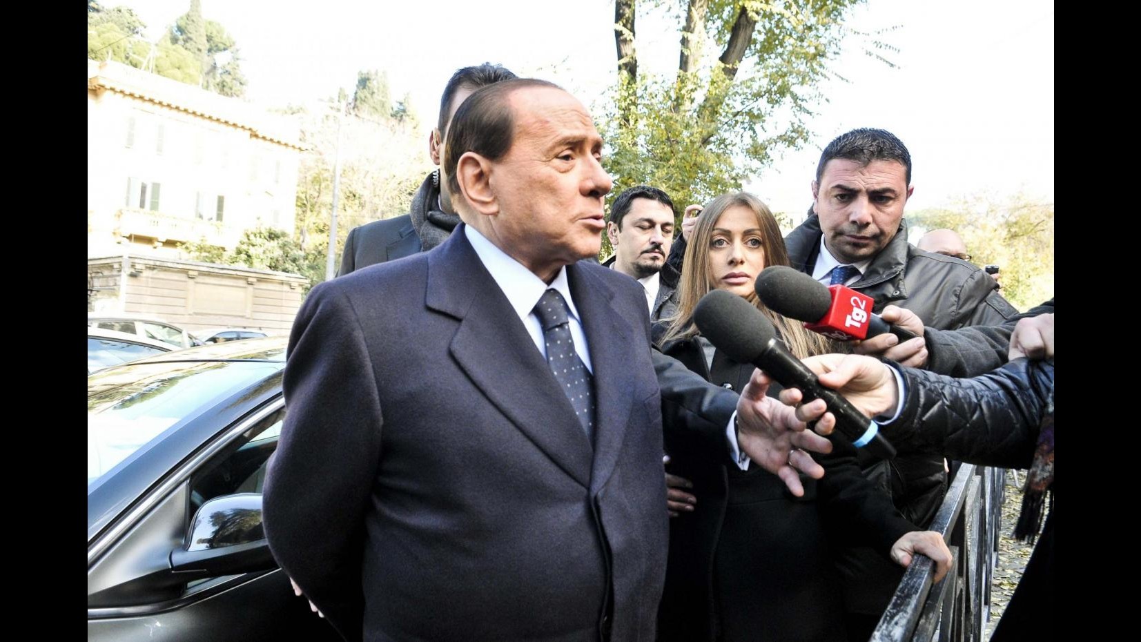 Berlusconi: Io ultimo premier eletto dal popolo. Renzi? Lo stimo