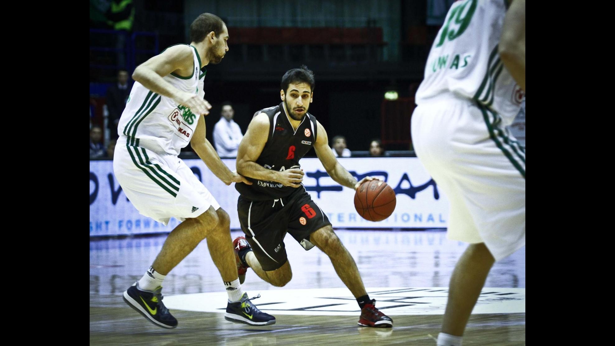 Basket, Eurolega: Milano cade in casa con Zalgiris ed è quasi fuori