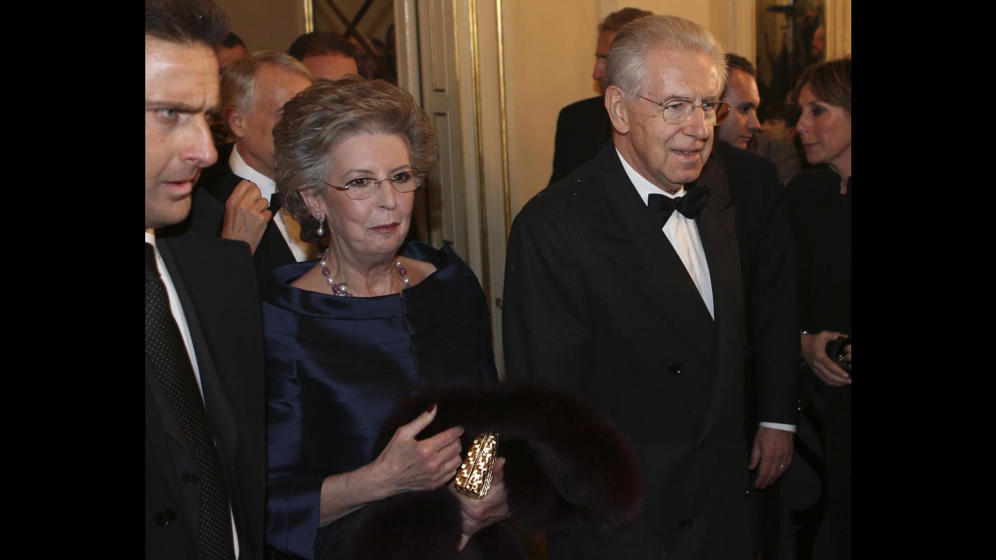 Prima alla Scala con il Lohengrin di Wagner, presenti Monti e ministri