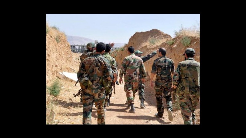 Siria, Onu: Evacuazione civili da Homs sospesa dopo detenzione uomini