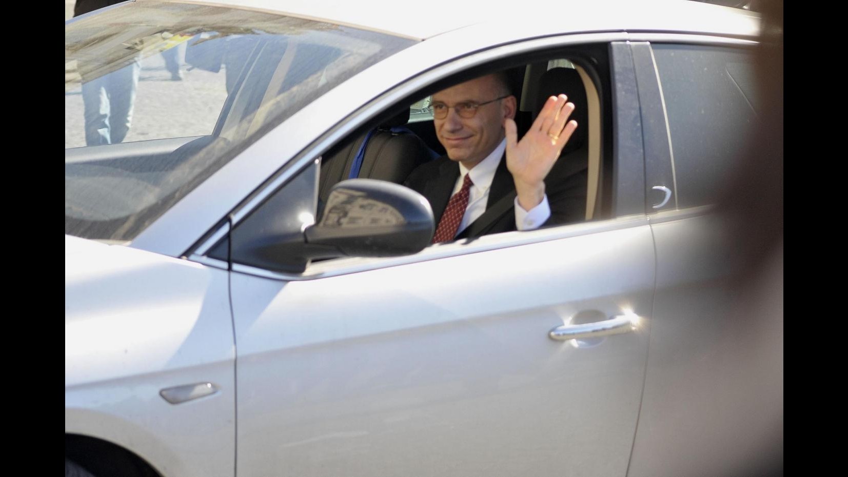 Letta si è dimesso, non va in Parlamento. Su Twitter: Ogni giorno come se fosse l’ultimo