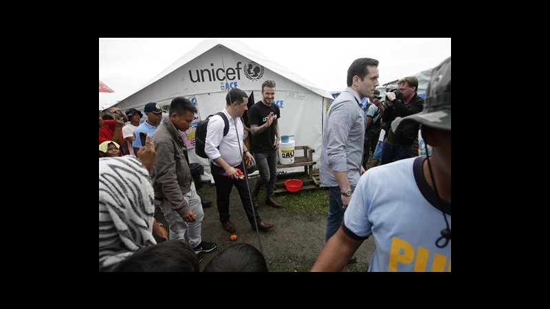 Filippine, David Beckham per Unicef in città distrutta da tifone Haiyan