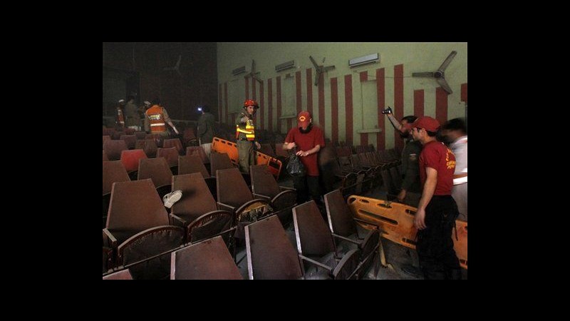 Pakistan, attacco contro cinema a Peshawar: 11 morti e 20 feriti