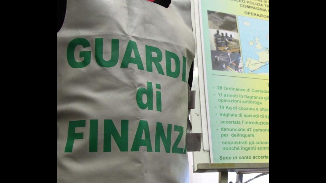 Roma, maxi truffa da parte di noti professionisti, in corso arresti
