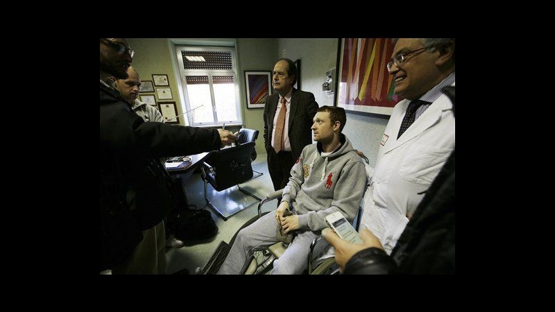 Dimesso dall’ospedale tifoso del Tottenham aggredito a Roma