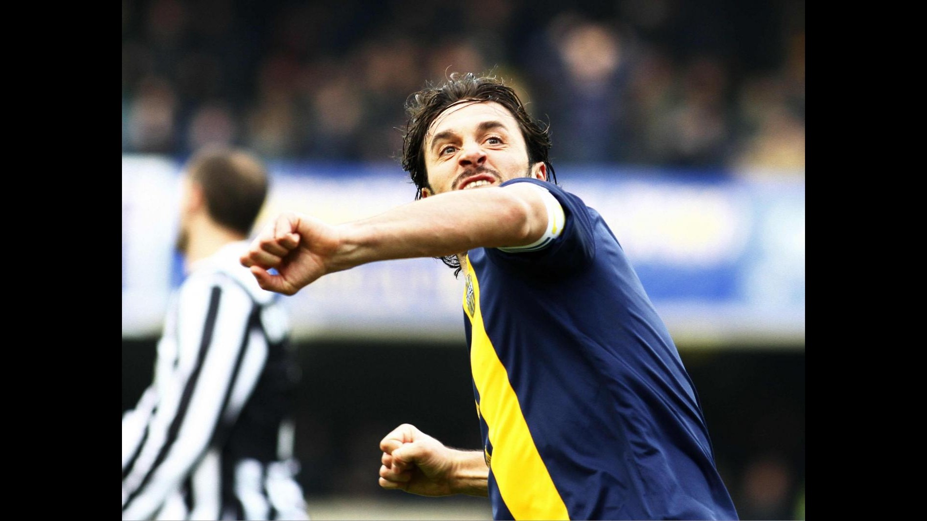 Serie A, non basta Tevez: Juventus agguantata da Verona al 94′, è 2-2