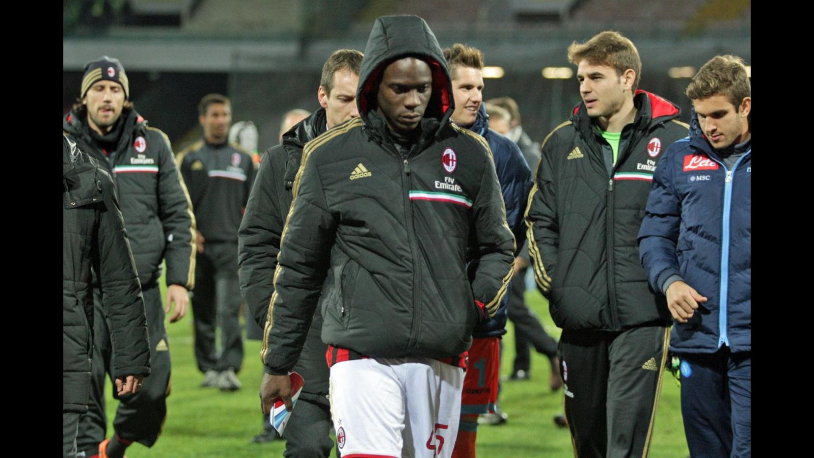 Serie A: Balotelli piange, Napoli ritrova il sorriso. Doppio Higuain, Milan ko 3-1