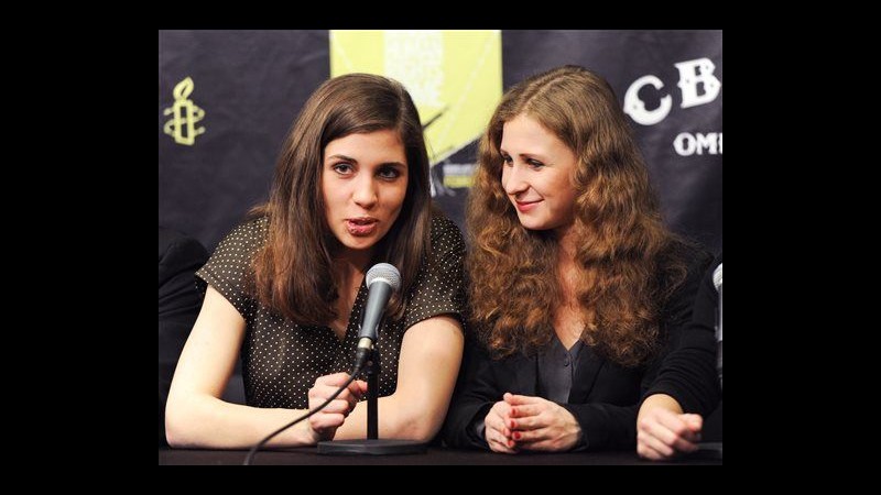 Battibecco Usa-Russia dopo incontro tra Samantha Power e Pussy Riot