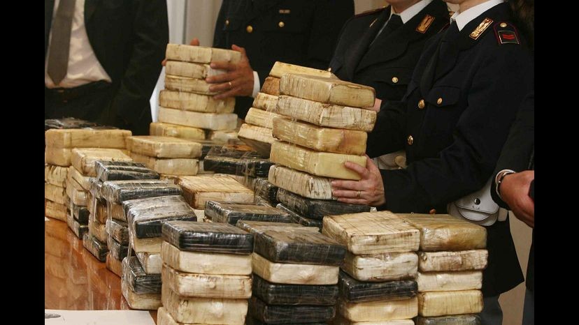 Chieti, maxioperazione anti camorra in Abruzzo: 31 arresti